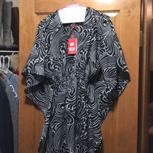 Black and white beach cover up